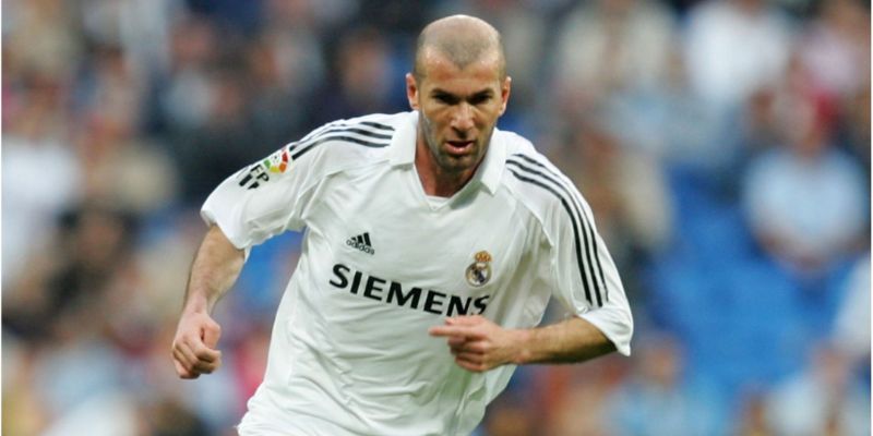 HLV Zinedine Zidane từng là một trong những cầu thủ tài hoa nhất